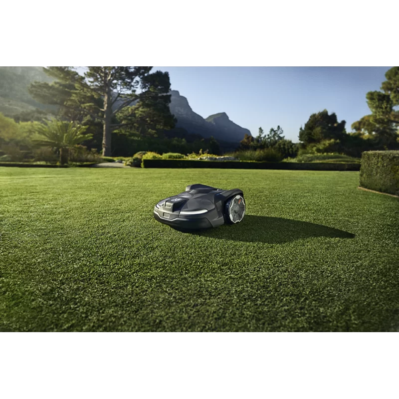 Robot tondeuse AUTOMOWER® 450X NERA HUSQVARNA